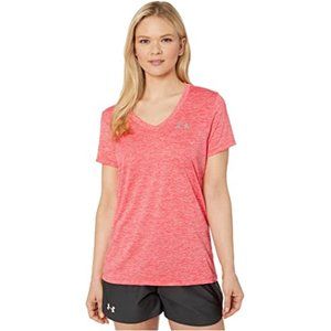 Under Armour UA Tech™  V-Neck in Pink Shock